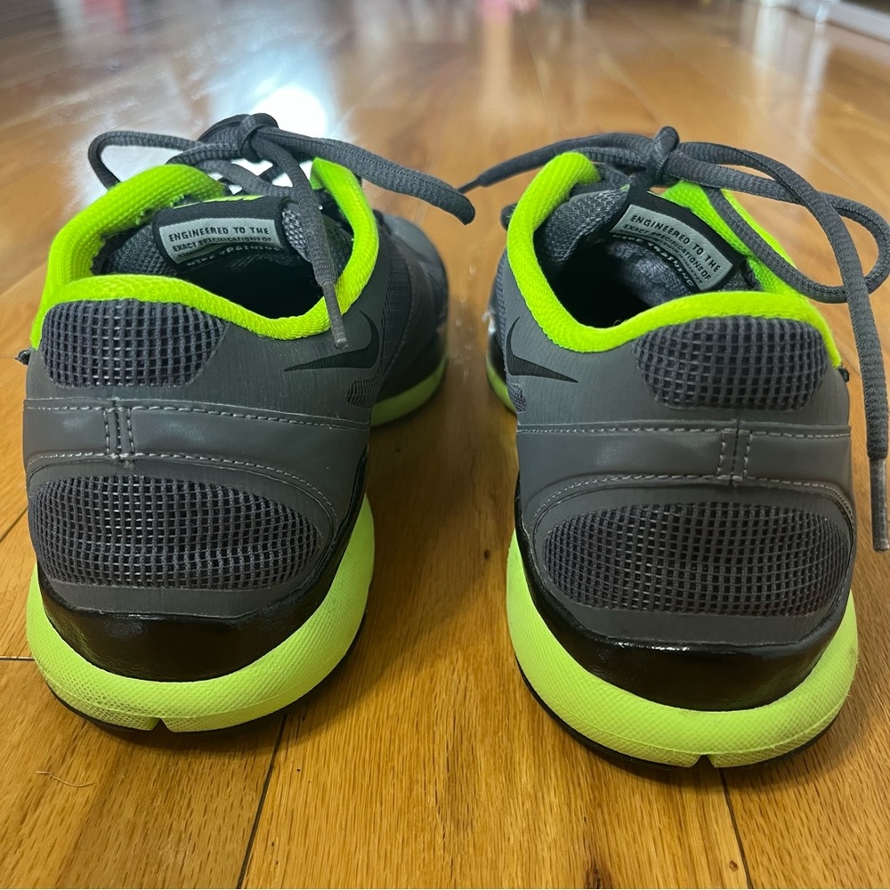 Nike Free TR Charcoal and Lime Size 10 - Picture 4 of 10